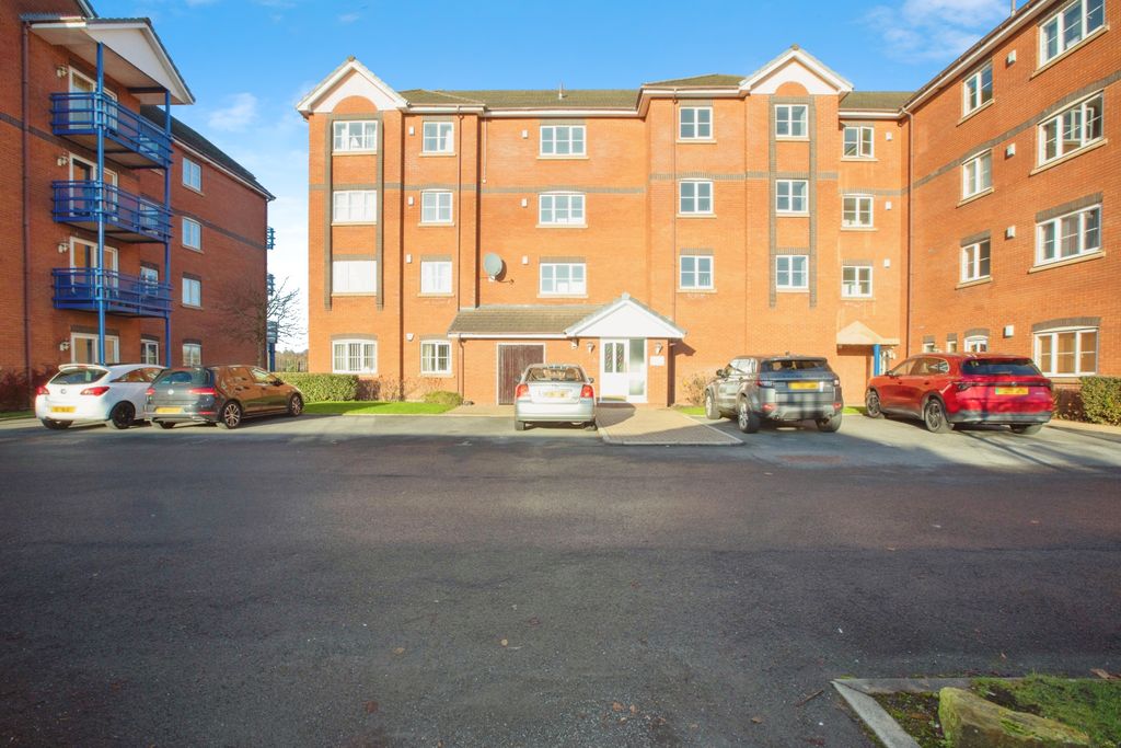 Property photo 1 of 10