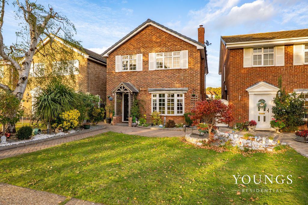 Property photo 1 of 27