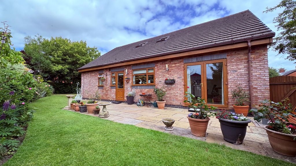 Property photo 3 of 26