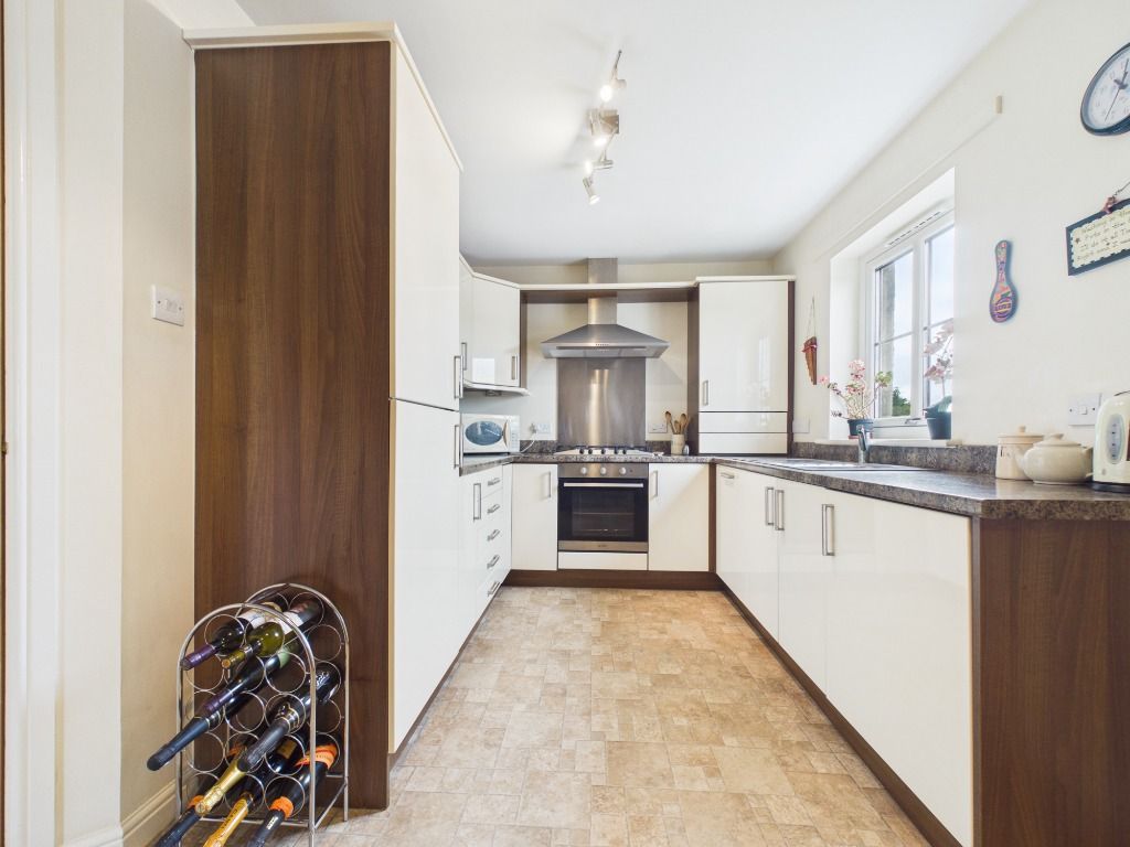 Property photo 2 of 16