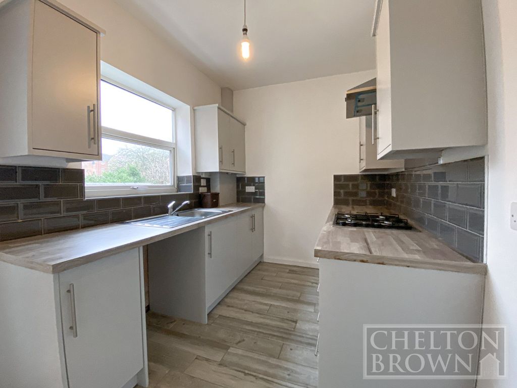 Property photo 3 of 23 Kitchen