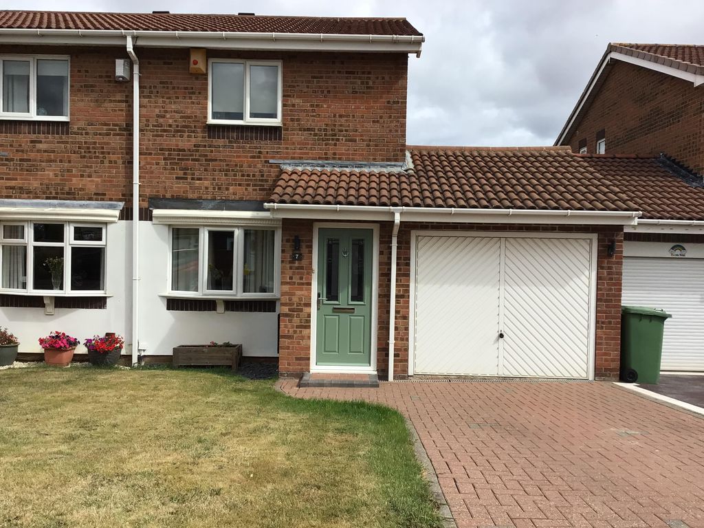 Property photo 2 of 35