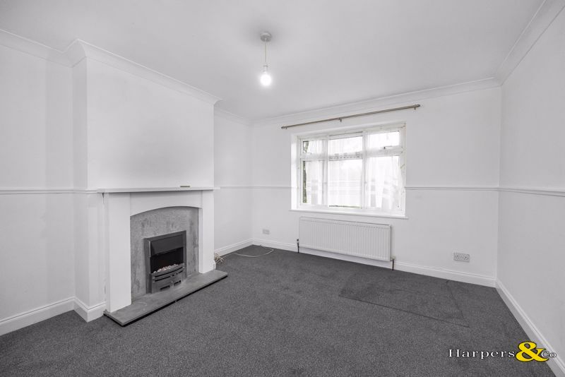 Property photo 3 of 14 Photo 5