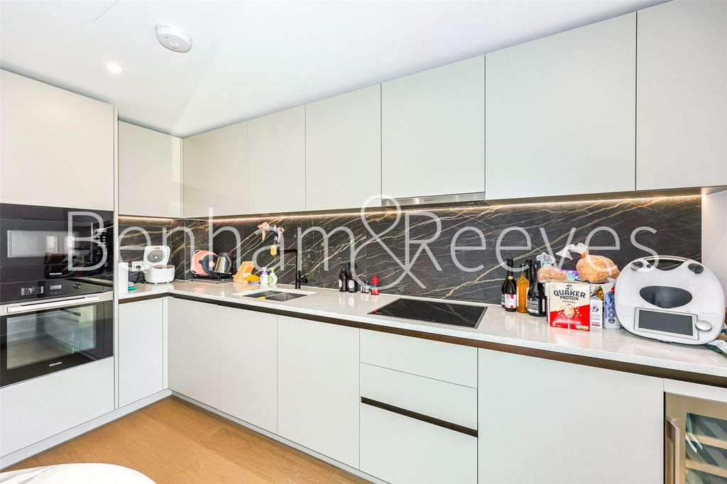 Property photo 3 of 22 Picture No. 10