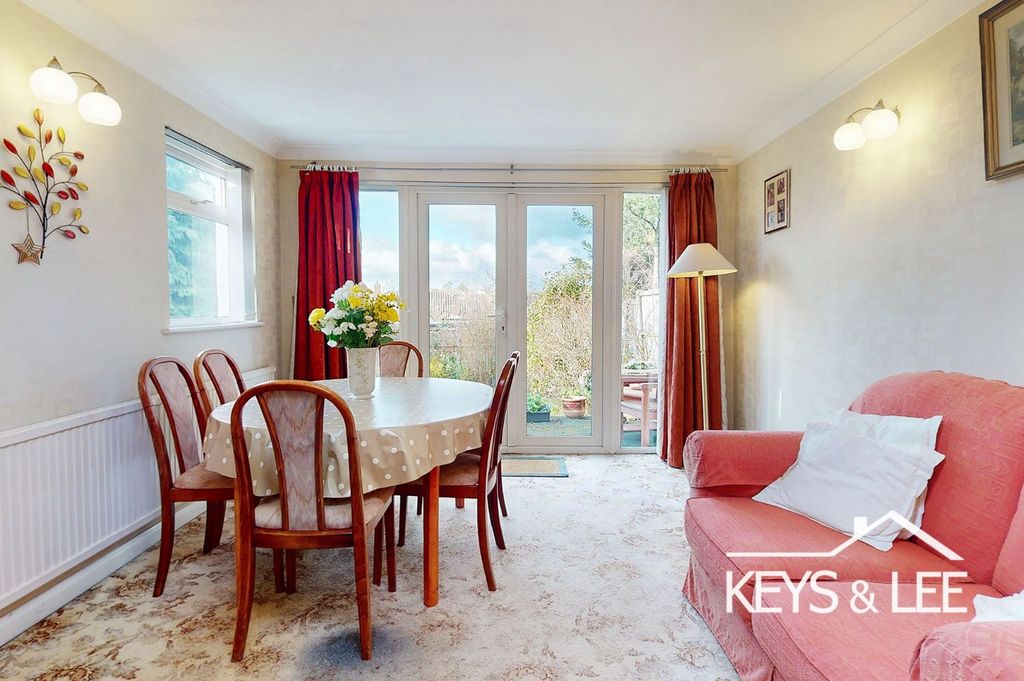 Property photo 3 of 17 3851505