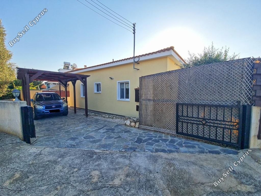 Property photo 2 of 41