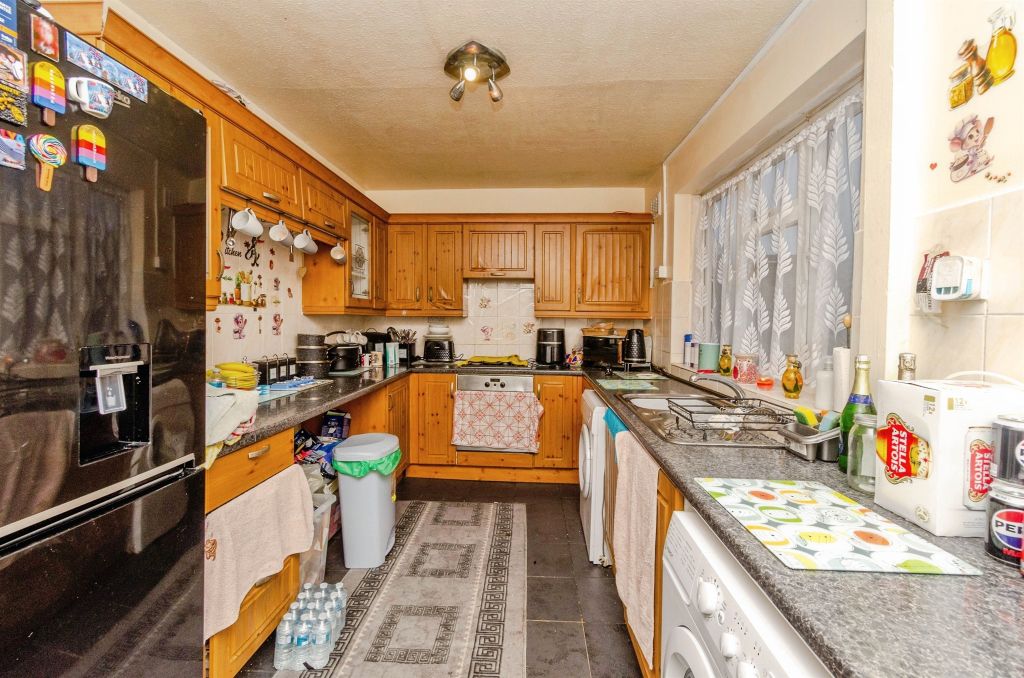 Property photo 3 of 20