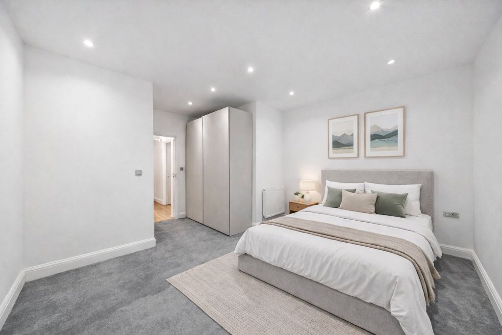 Property photo 3 of 10 Picture No. 06