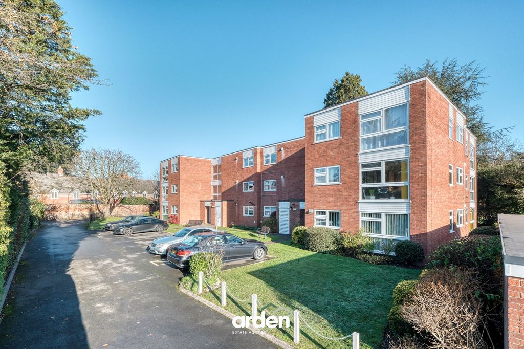 Property photo 1 of 9