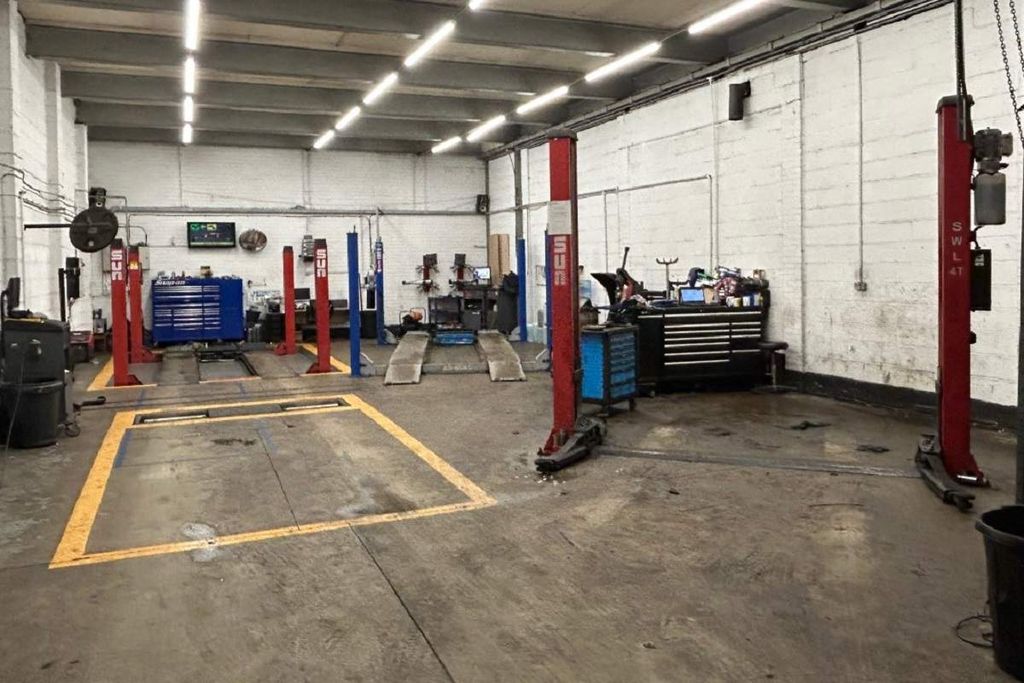 Property photo 3 of 7