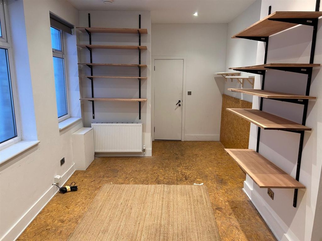 Property photo 1 of 10 35Fortescueave_E83Qb (4).Jpg