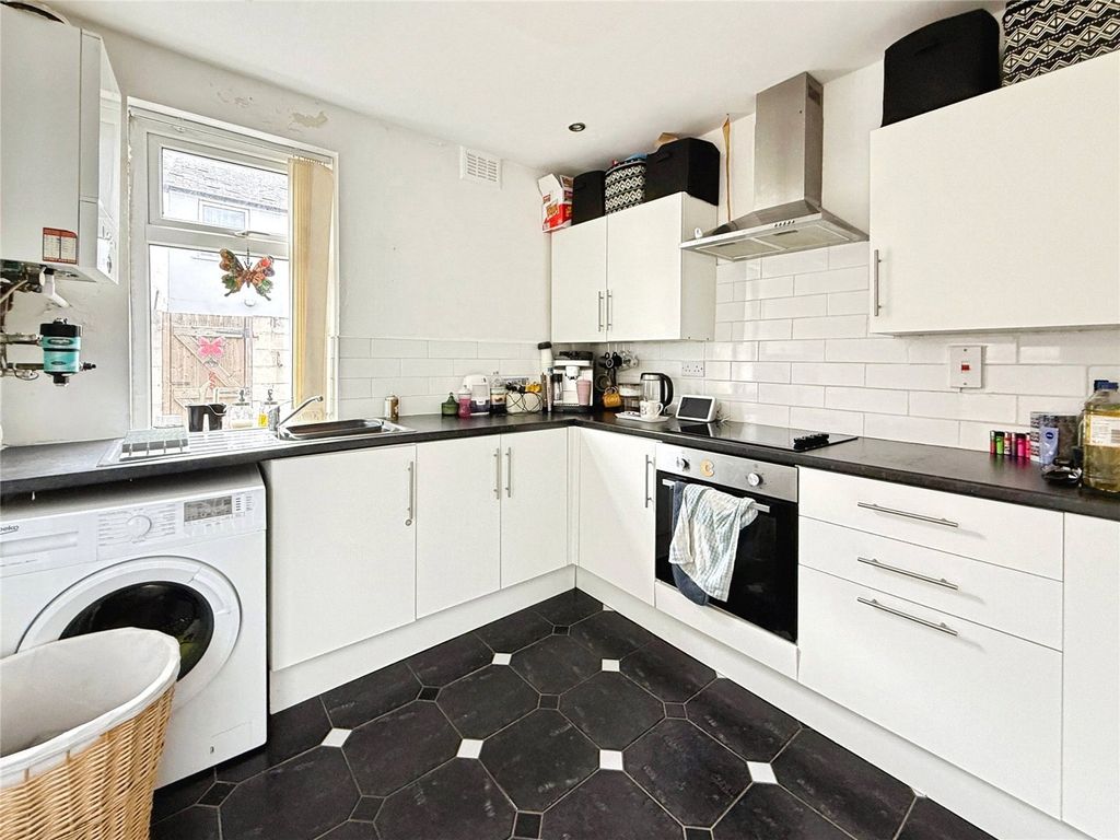 Property photo 2 of 11 Picture No. 01