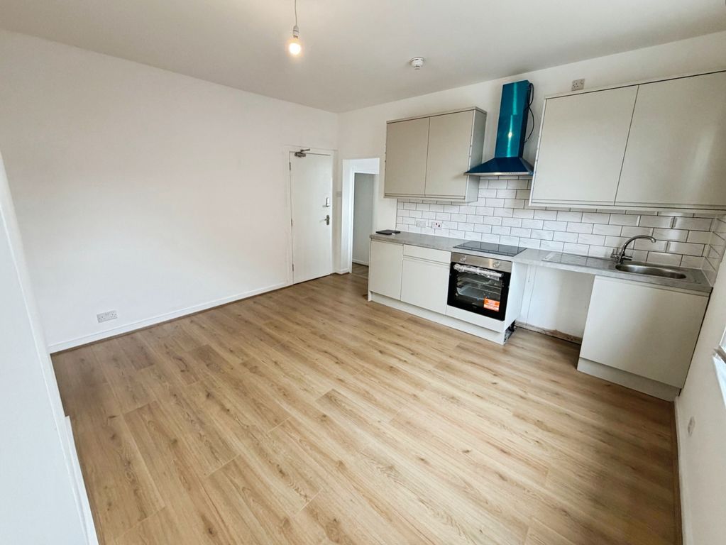 Property photo 2 of 6 Kitchen/Diner