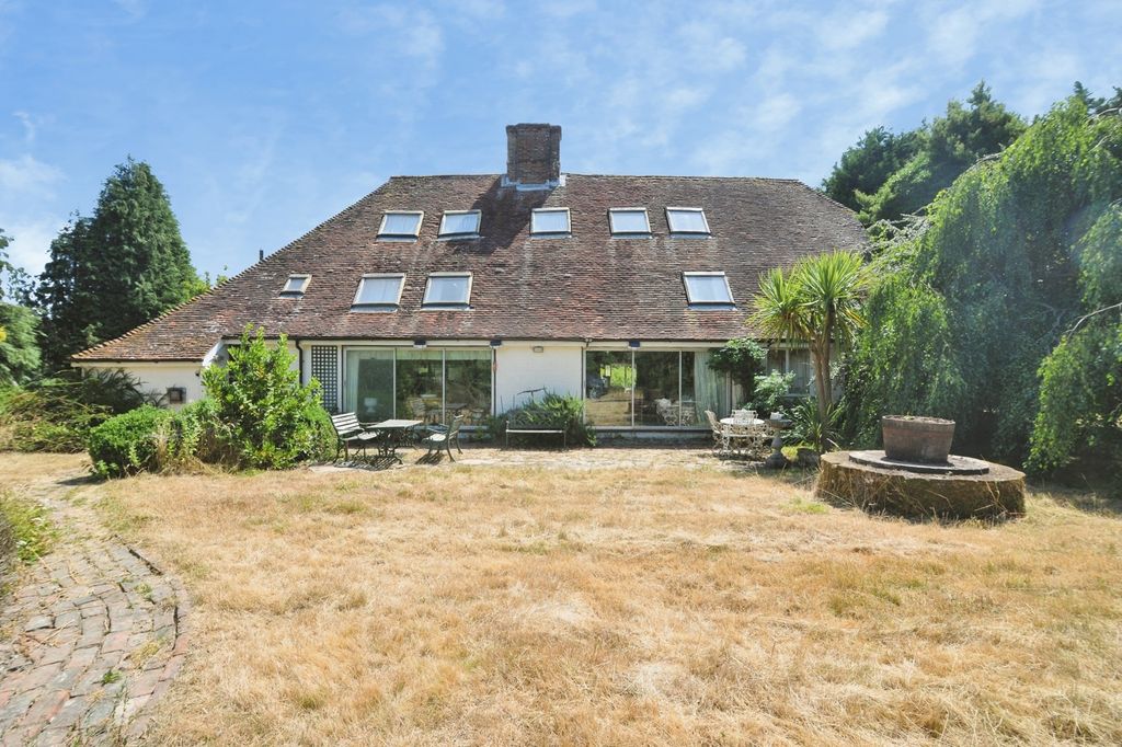 Property photo 1 of 19 Exterior