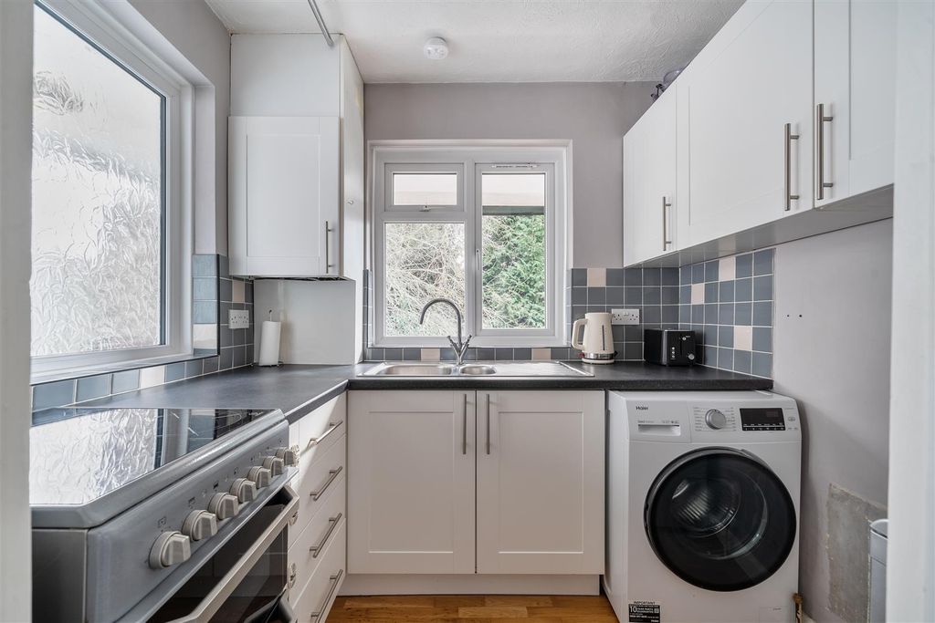 Property photo 3 of 20 1402012-18-6978F5Ddd4d3B.Jpg