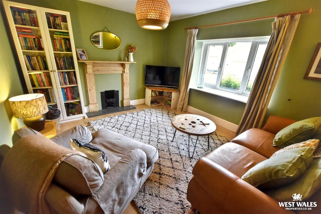 Property photo 2 of 23 20 (1).Jpg