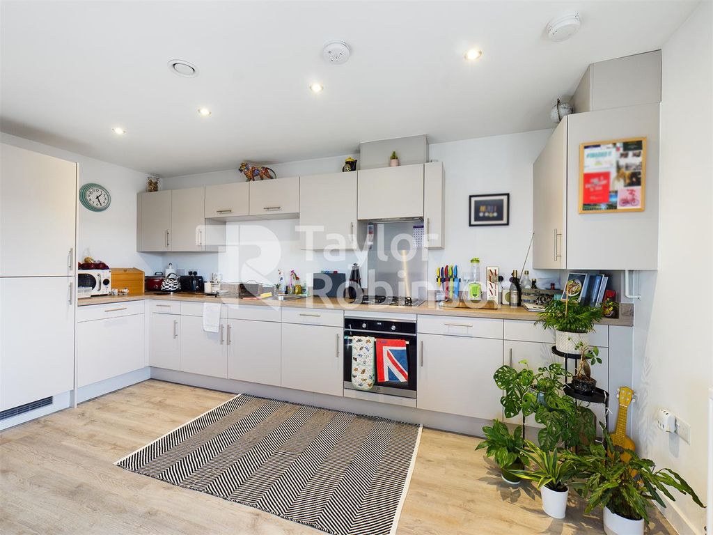 Property photo 2 of 7 Cam00699P1-Pr0115-Still04.Jpg