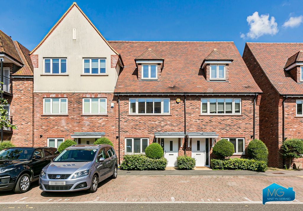 Property photo 1 of 31 Picture No. 33