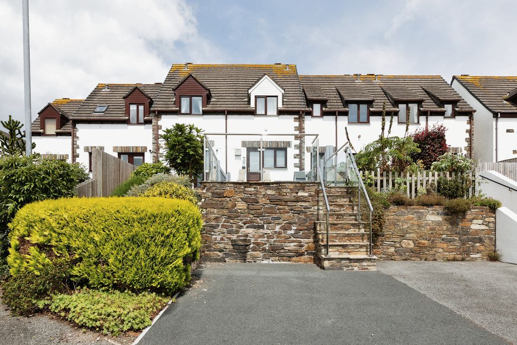 Property photo 1 of 15 Photography