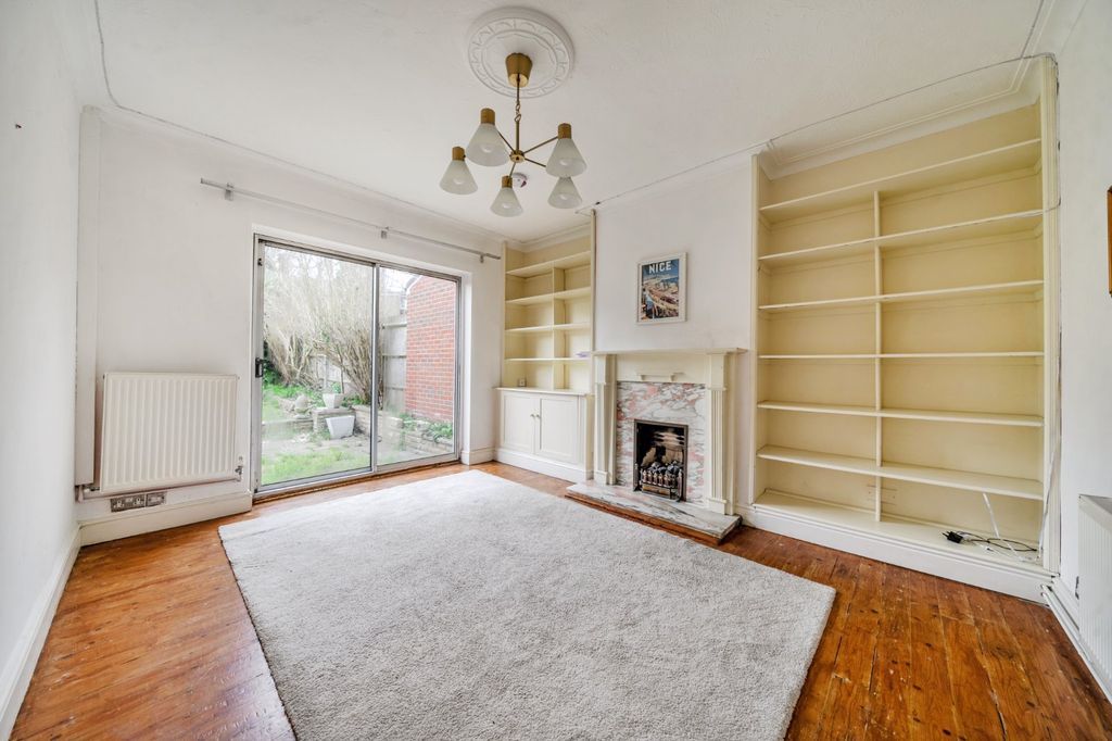 Property photo 3 of 18 Picture No. 10