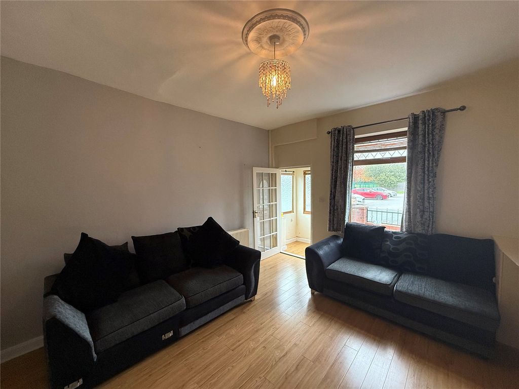 Property photo 3 of 9 Picture No. 10