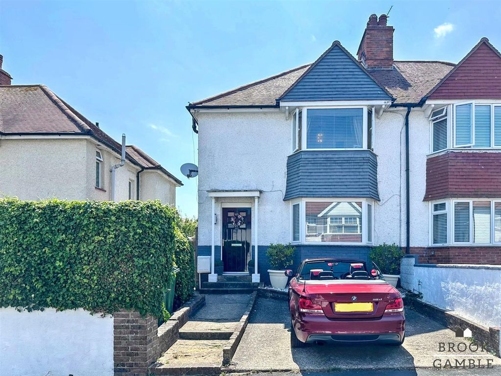 Property photo 1 of 21 01323 438506