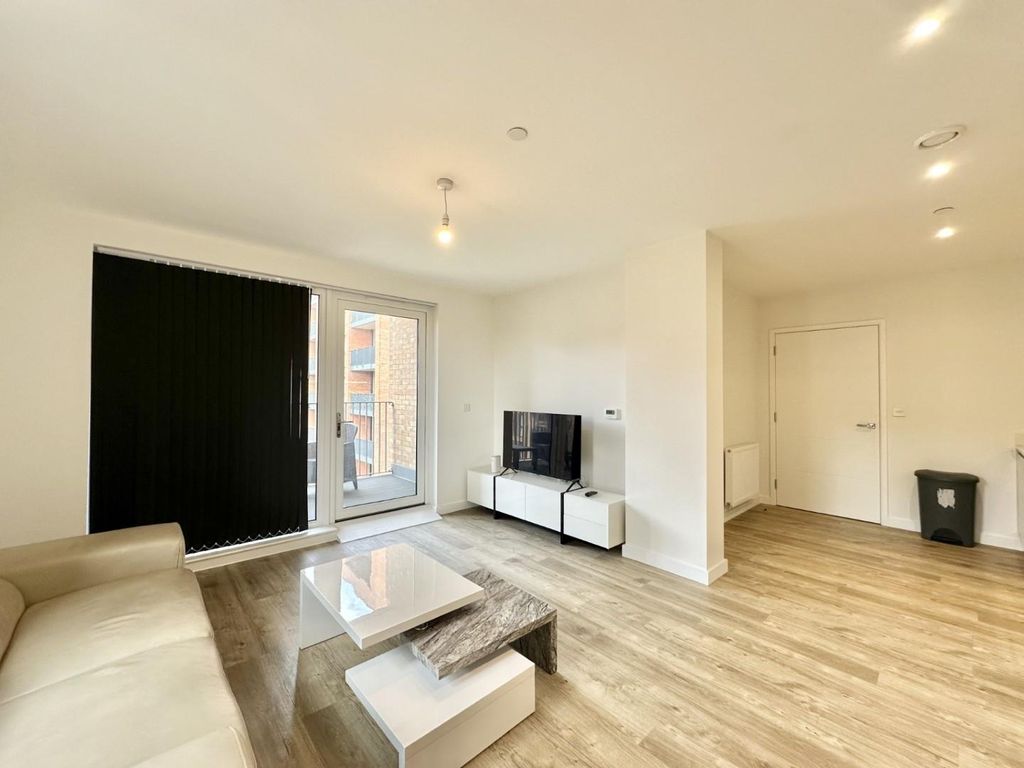 Property photo 1 of 13 Thumbnail_Img_6827.Jpg