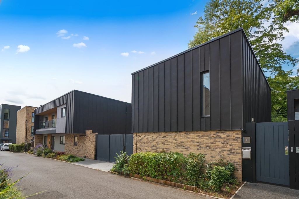 Property photo 2 of 13 Picture No. 02