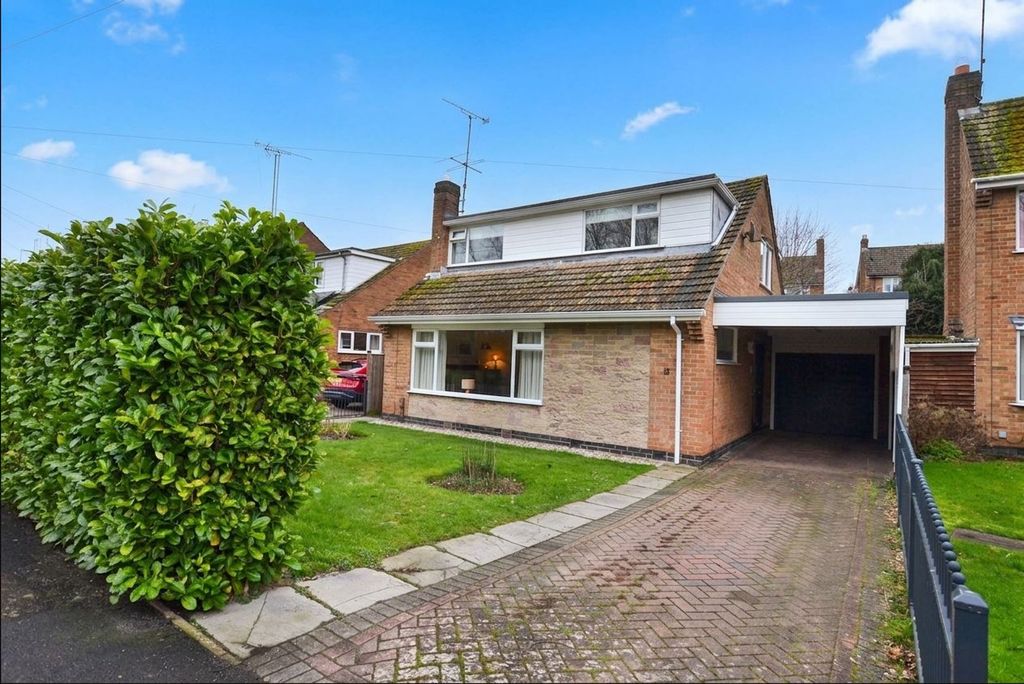 Property photo 1 of 28