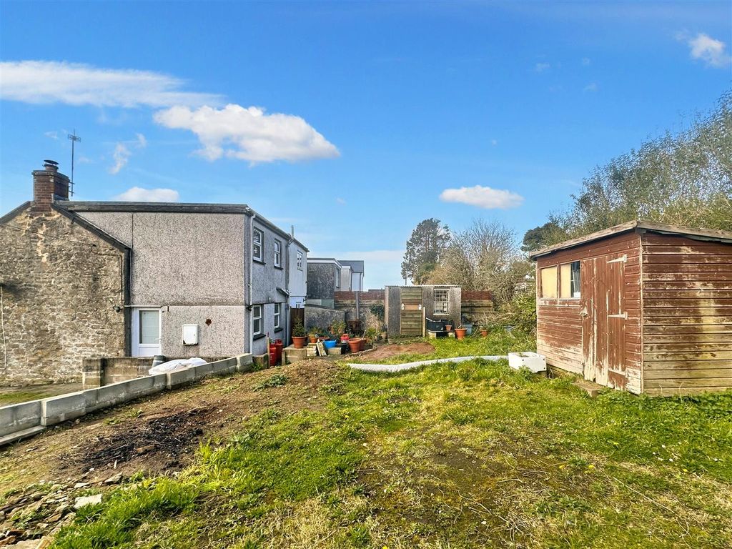 Property photo 2 of 24