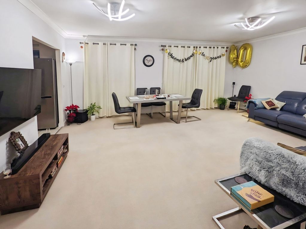 Property photo 3 of 31 5Ebf2Cfc-Pxl 20220308 184751390