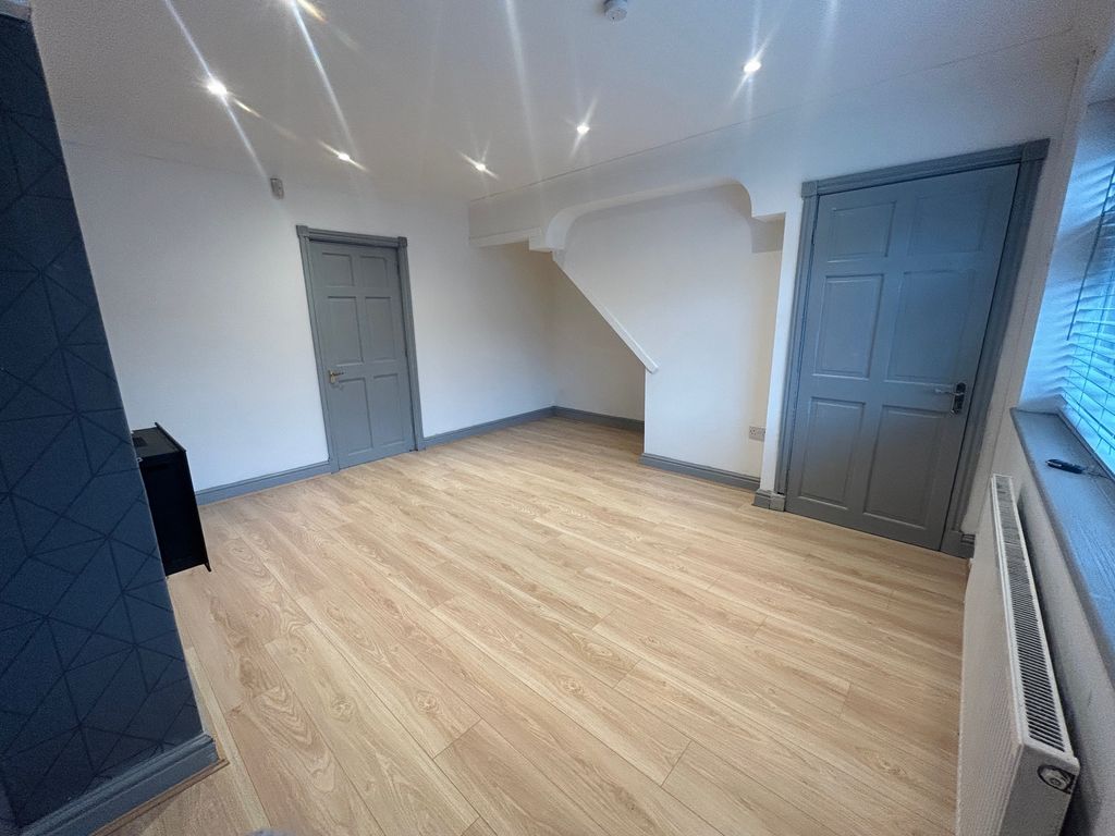Property photo 3 of 11 Image