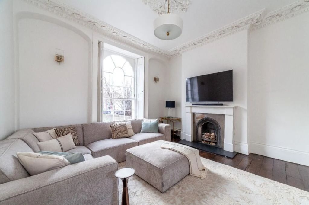 Property photo 2 of 19 Picture No. 06