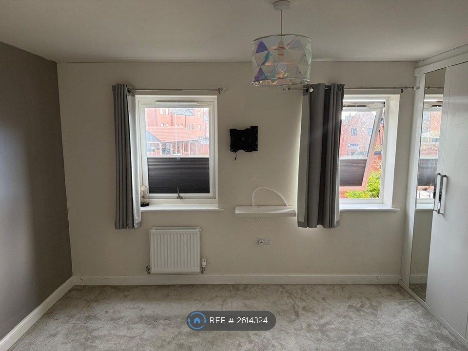 Property photo 2 of 3