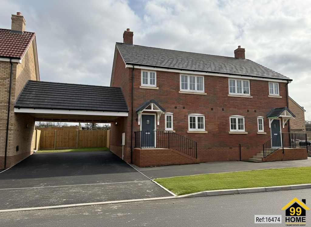 Property photo 1 of 12 Photo 0