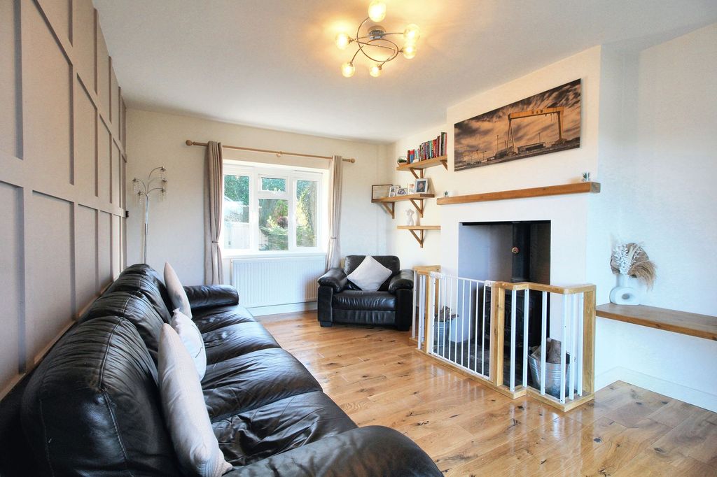 Property photo 2 of 29