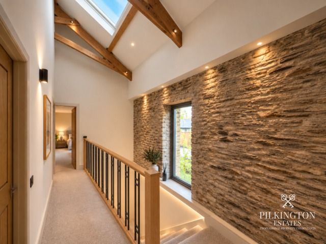 Property photo 3 of 6 5035733