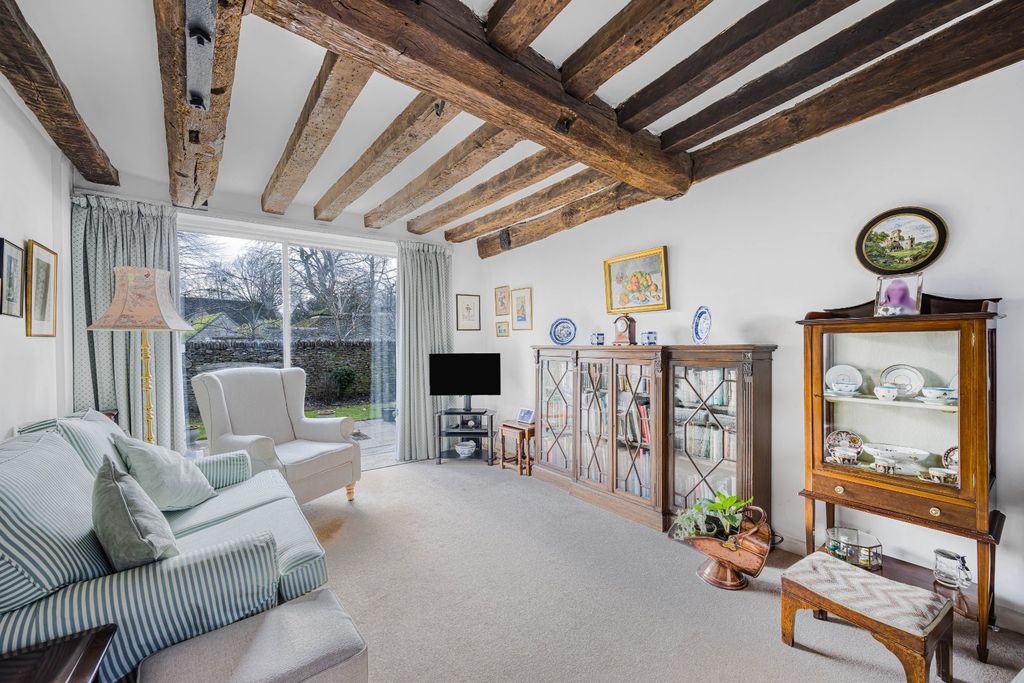 Property photo 2 of 20 Reception 2