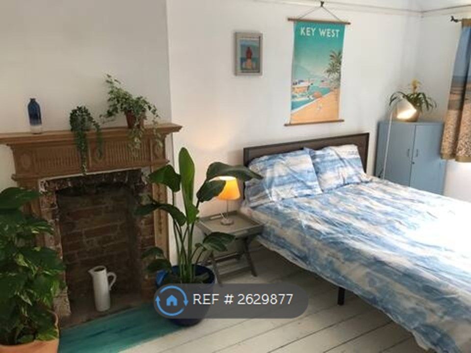 Property photo 3 of 27 Main Rear Bedroom (Fireplace Ornamental Only)