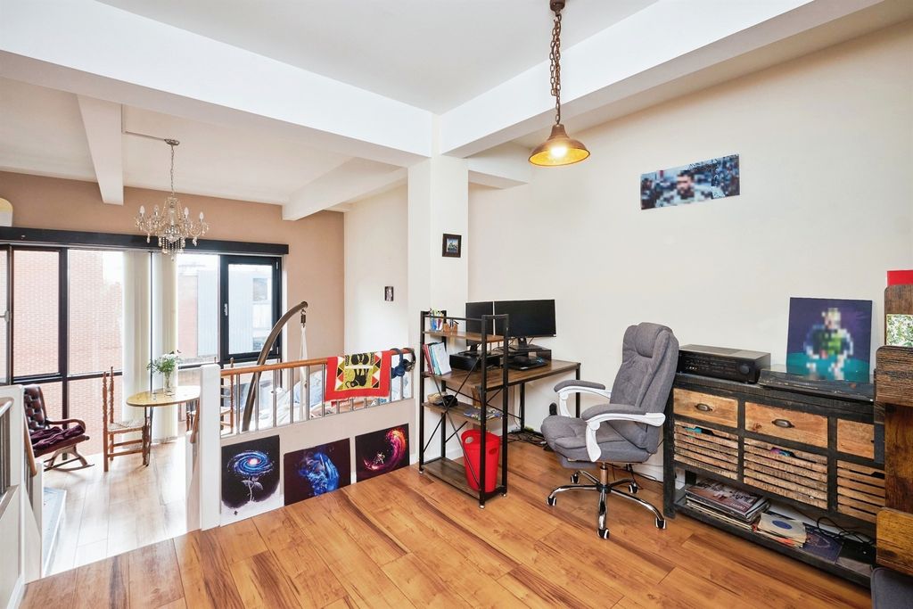 Property photo 3 of 15 Exterior