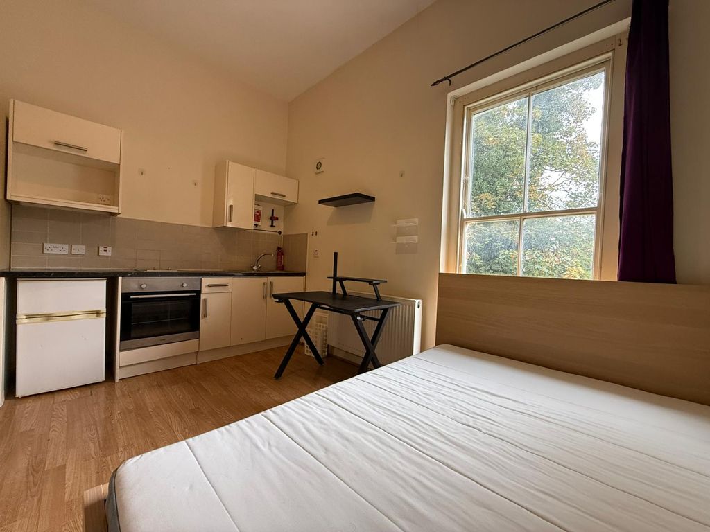 Property photo 1 of 4