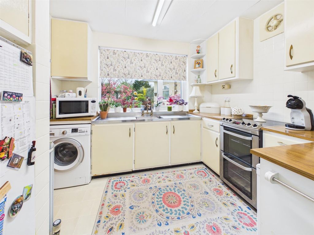 Property photo 2 of 26