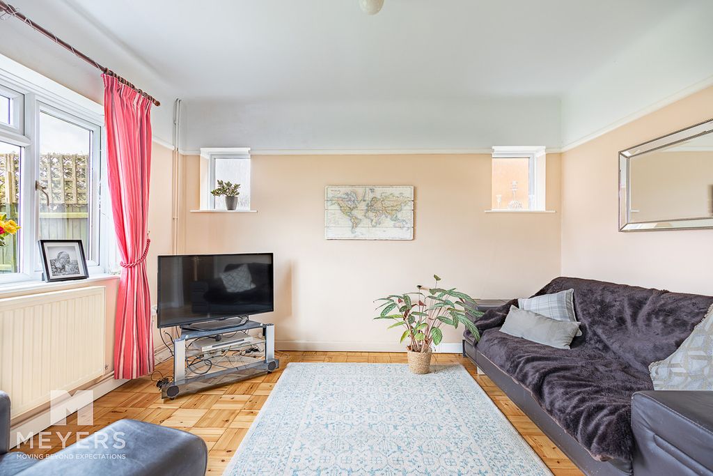 Property photo 2 of 15