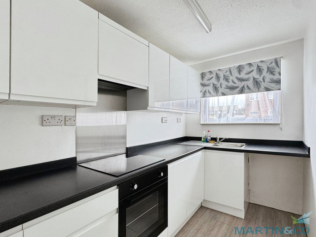 Property photo 2 of 12 0Fc7F38d-D-4270-9Bb5-Ea1996F32942-6802-0000030A331