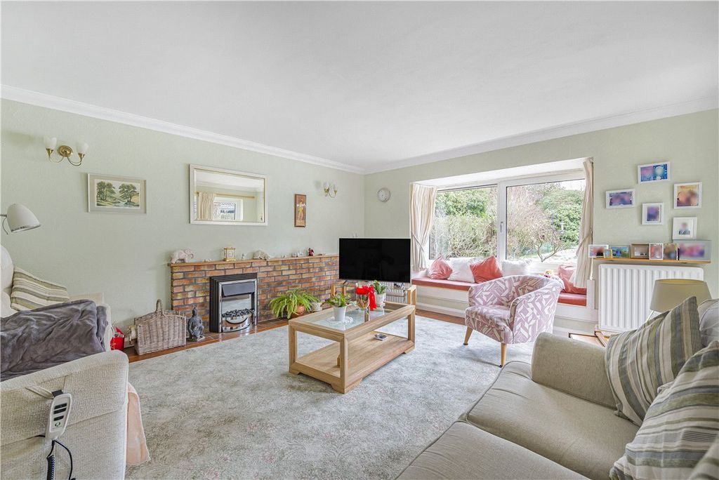 Property photo 2 of 31 Picture No. 28