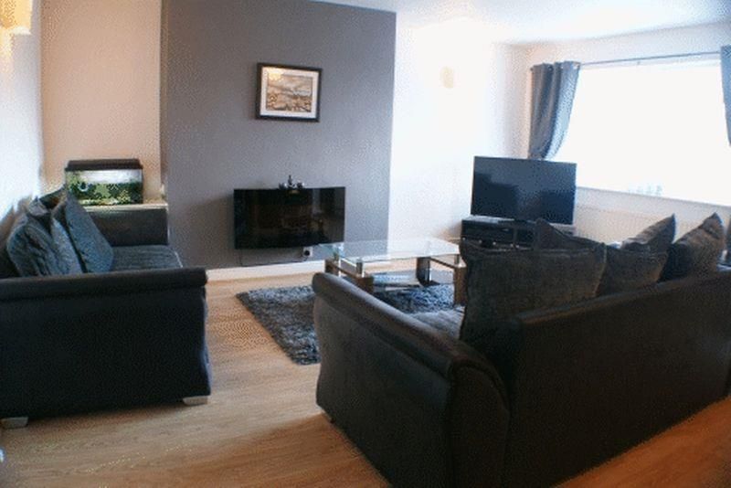 Property photo 2 of 8 124-Syd-4.Jpg