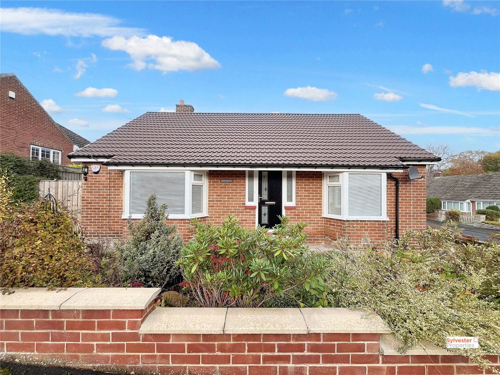 Property photo 2 of 32 Picture No. 15