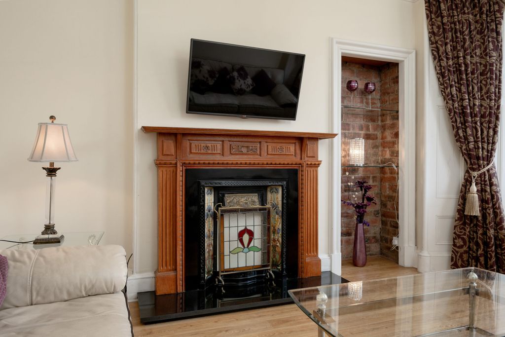 Property photo 3 of 12