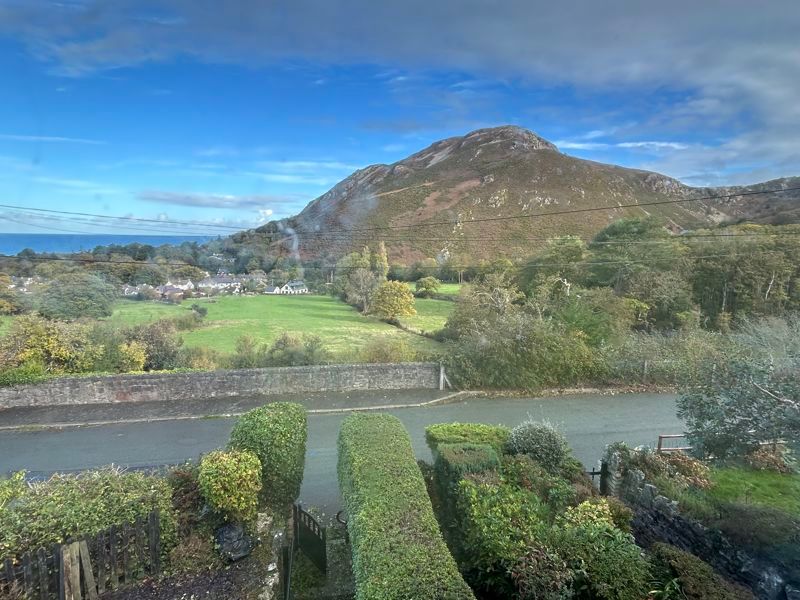 Property photo 3 of 25 Photo 3