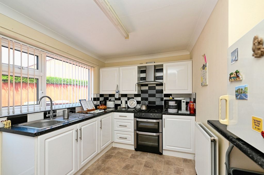 Property photo 2 of 22 Pbox-Img.Jpg
